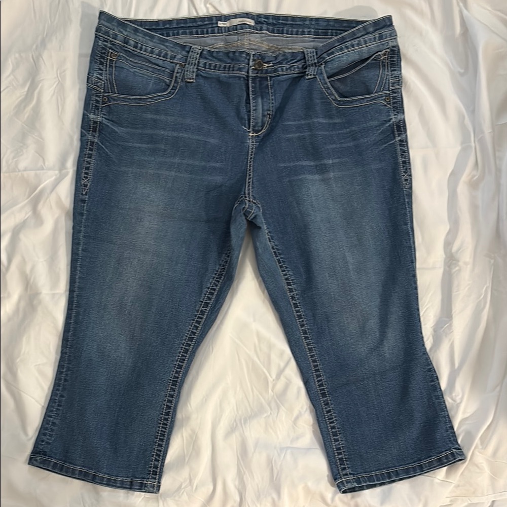 Maurices Blue Ankle Cropped Jeans Medium Wash